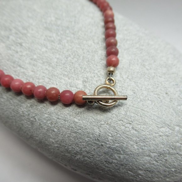 Rhodonite gemstone bead bracelet - Picture 4 of 8